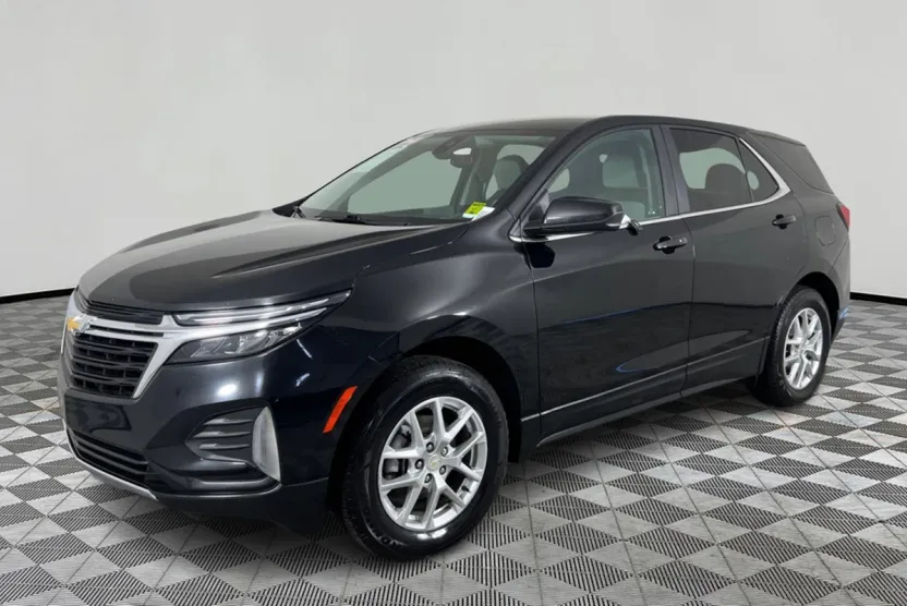 2023 Chevrolet Equinox photo 1