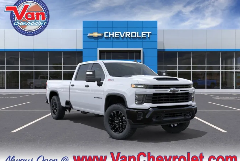 2026 Chevrolet Silverado 2500HD Custom photo 1