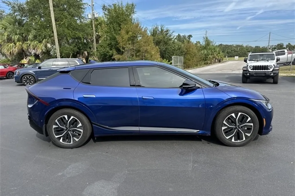 2023 Kia EV6 GT-Line photo 1