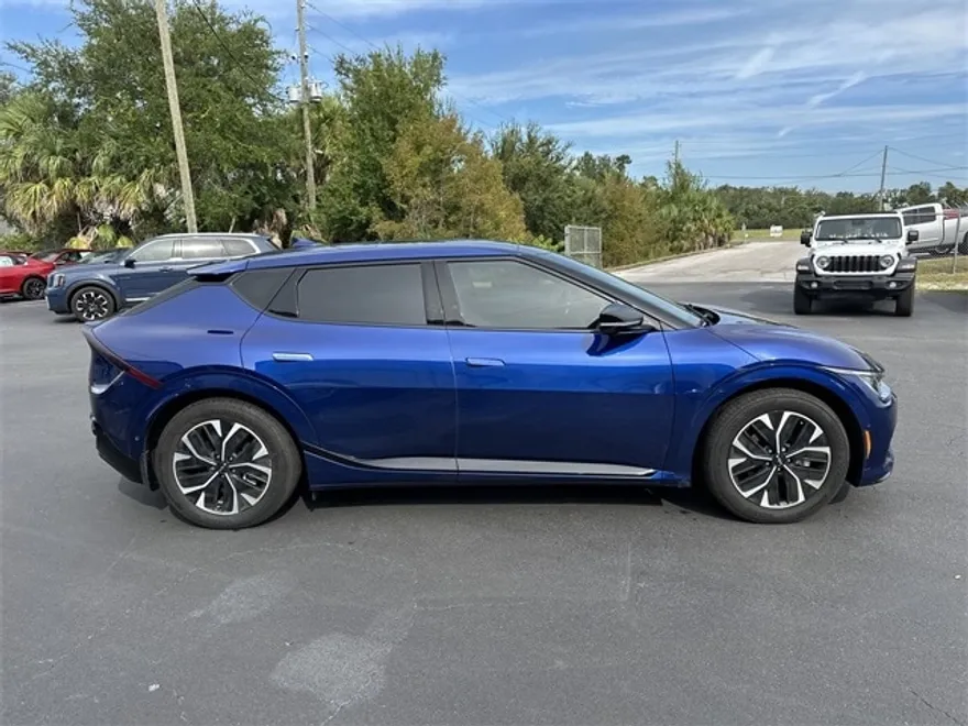 2023 Kia EV6 GT-Line photo 1