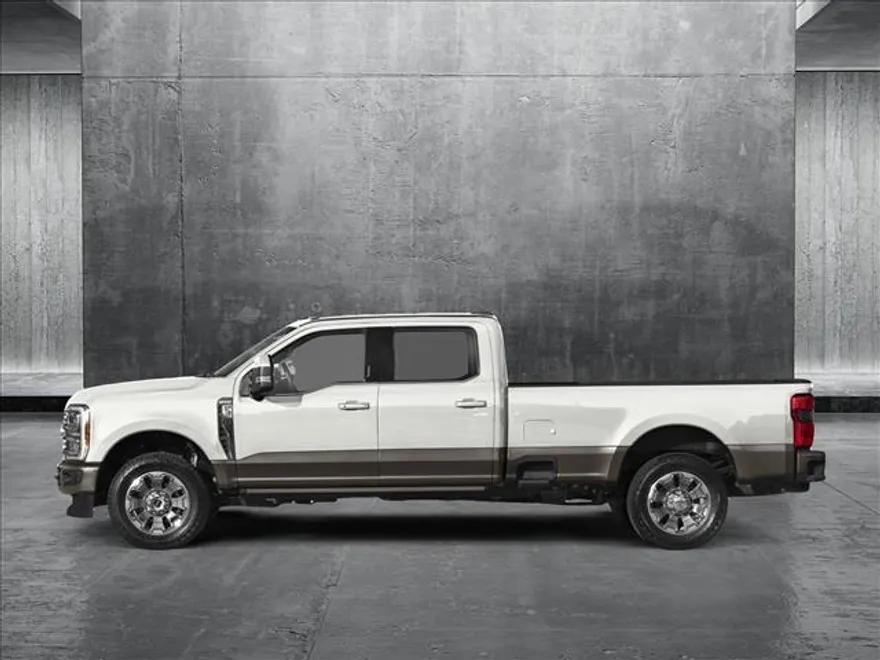 2025 Ford F-350 King Ranch photo 3