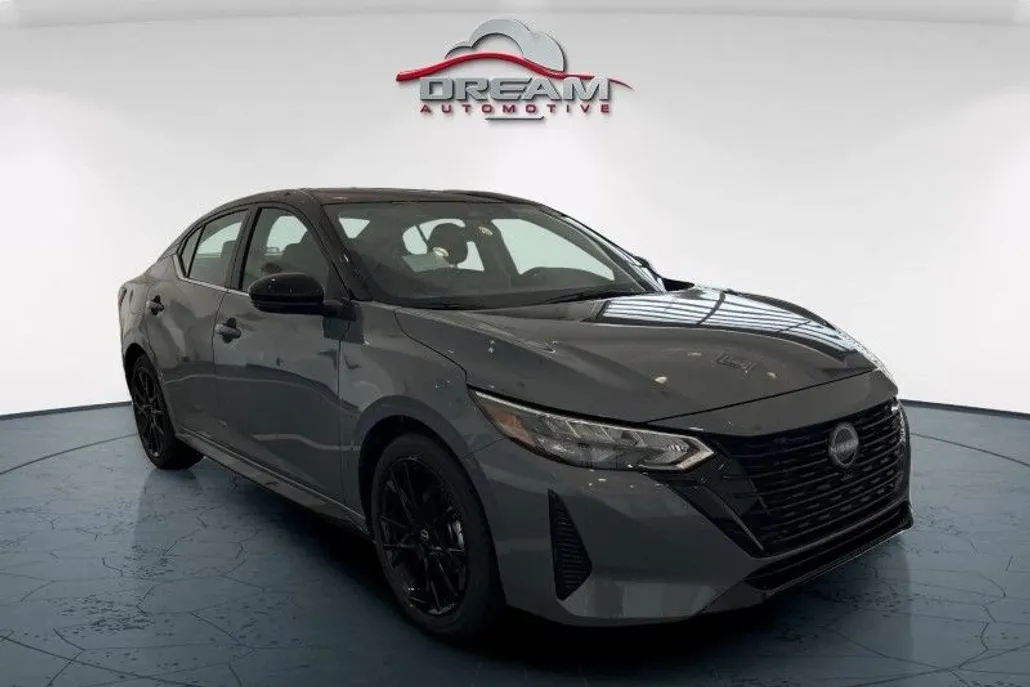 2025 Nissan Sentra SR photo 1
