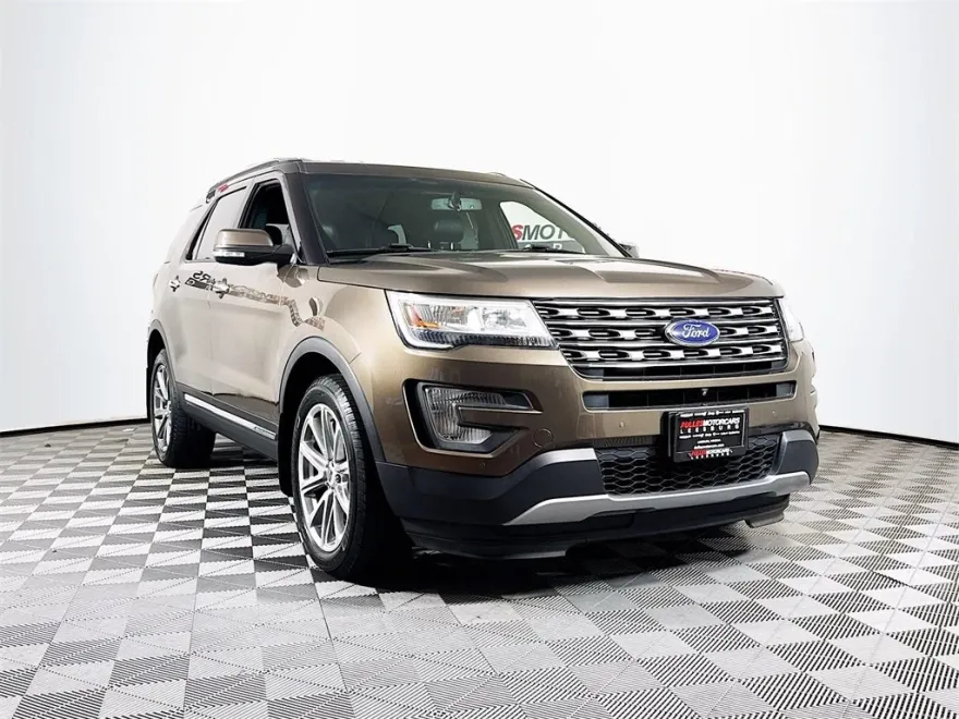 2016 Ford Explorer Limited photo 1