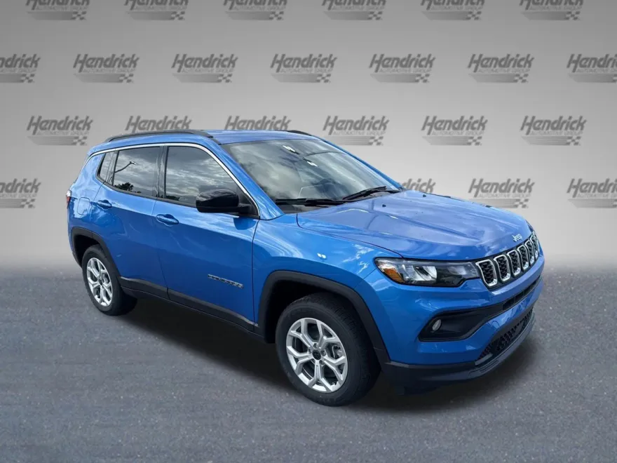 2025 Jeep Compass Latitude photo 1