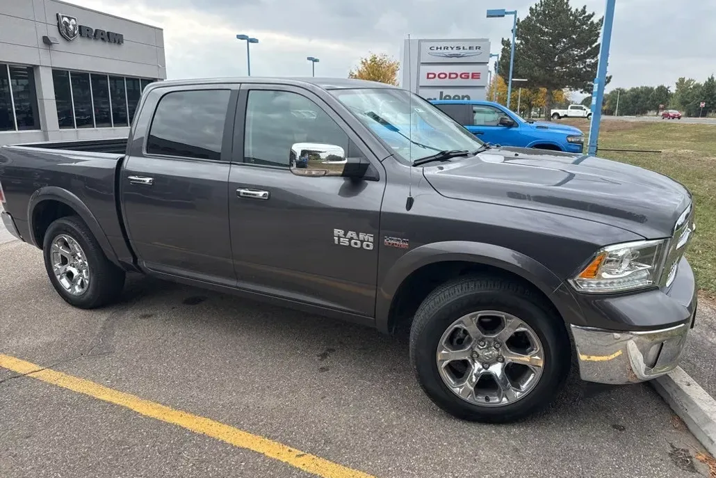 2018 Ram 1500 Laramie photo 1