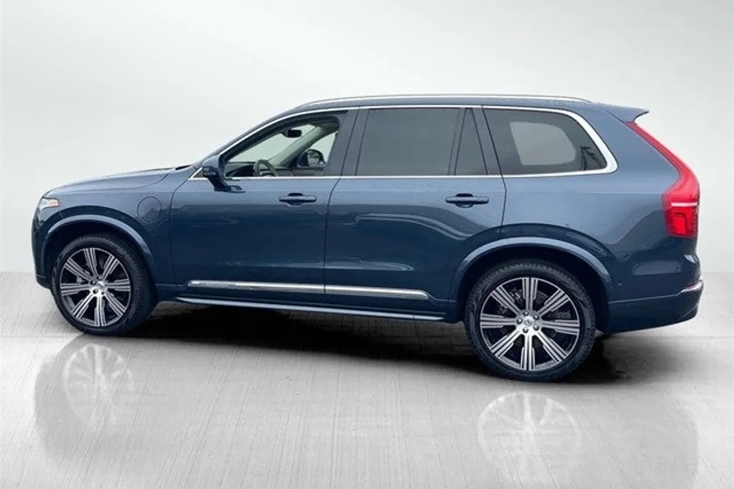 2023 Volvo XC90 Recharge T8 Plus photo 1
