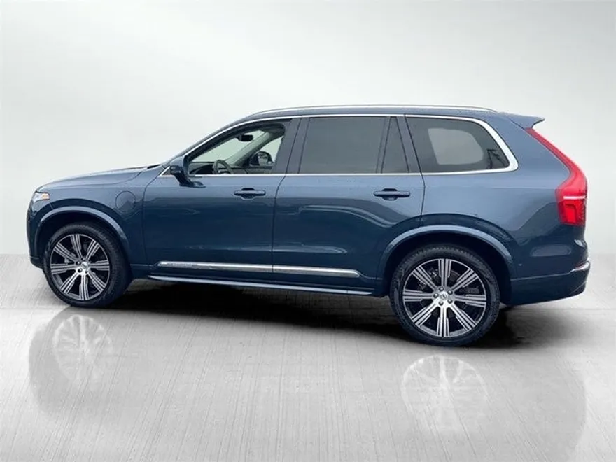 2023 Volvo XC90 Recharge T8 Plus photo 1