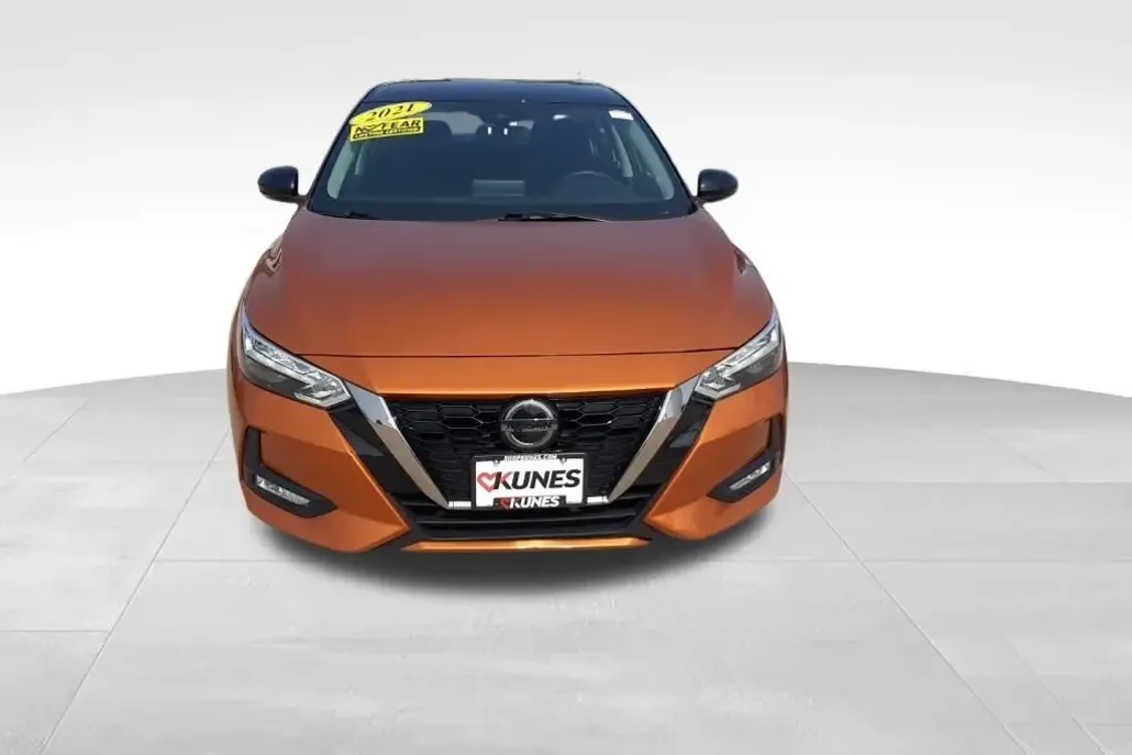 2021 Nissan Sentra SR photo 1