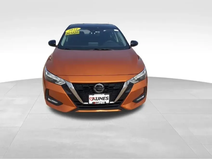2021 Nissan Sentra SR photo 1