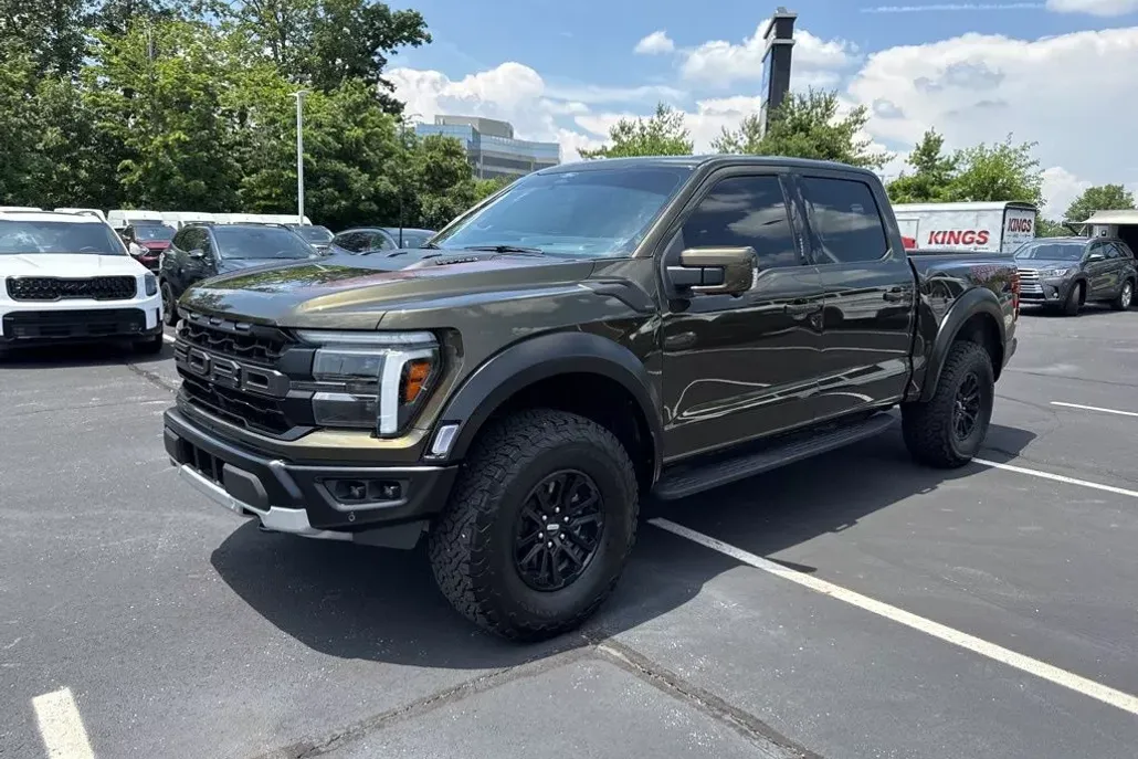 2024 Ford F-150 Raptor photo 1