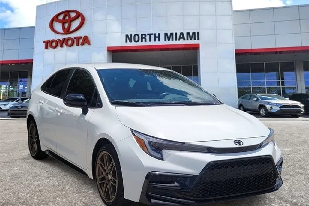 2024 Toyota Corolla XSE photo 1