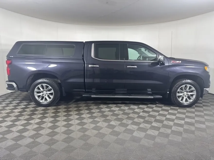2022 Chevrolet Silverado 1500 LTZ photo 1