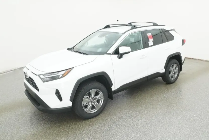 2025 Toyota RAV4 Hybrid XLE photo 1
