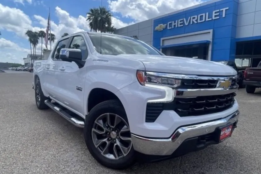 2026 Chevrolet Silverado 1500 LT photo 1
