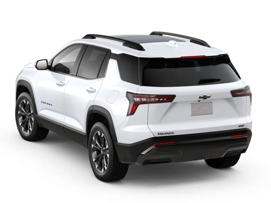 2026 Chevrolet Equinox RS photo 2