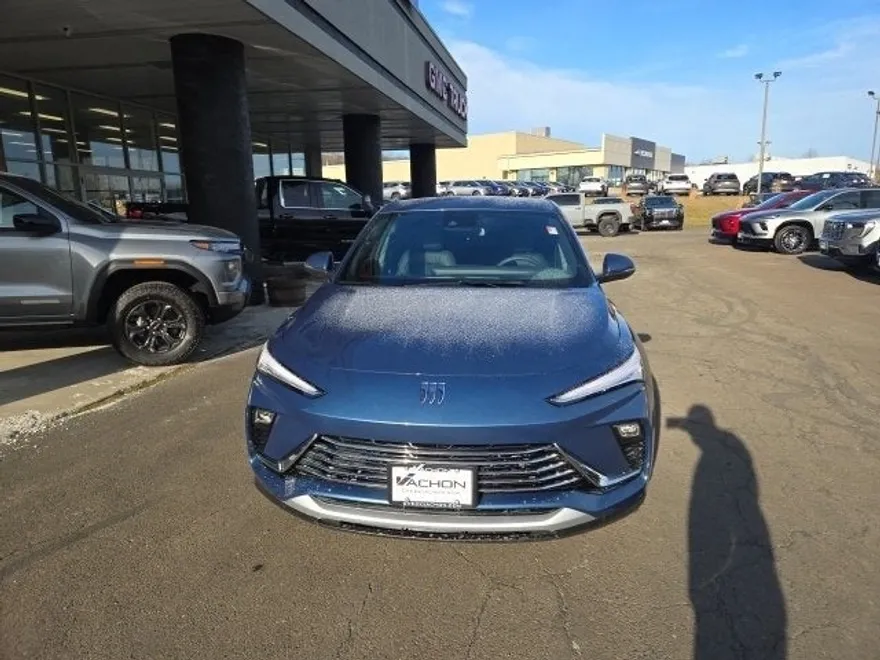 2025 Buick Envista Preferred photo 2