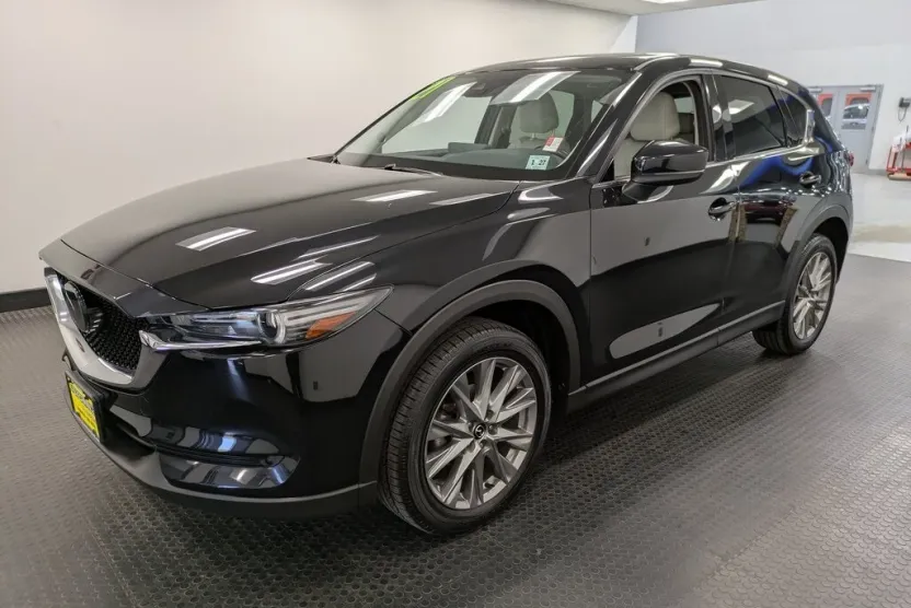 2021 Mazda CX-5 Grand Touring photo 1