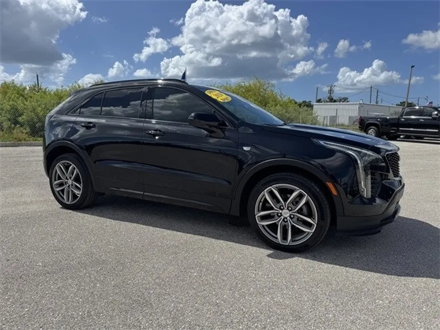 2020 Cadillac XT4 Sport photo 1