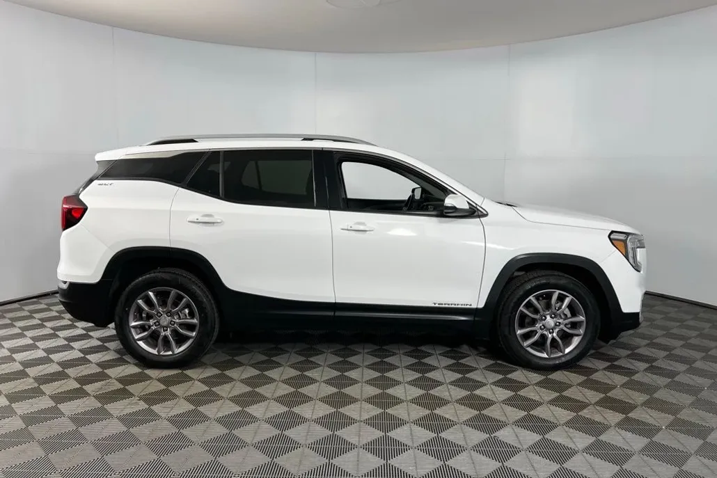2023 Gmc Terrain SLT photo 1