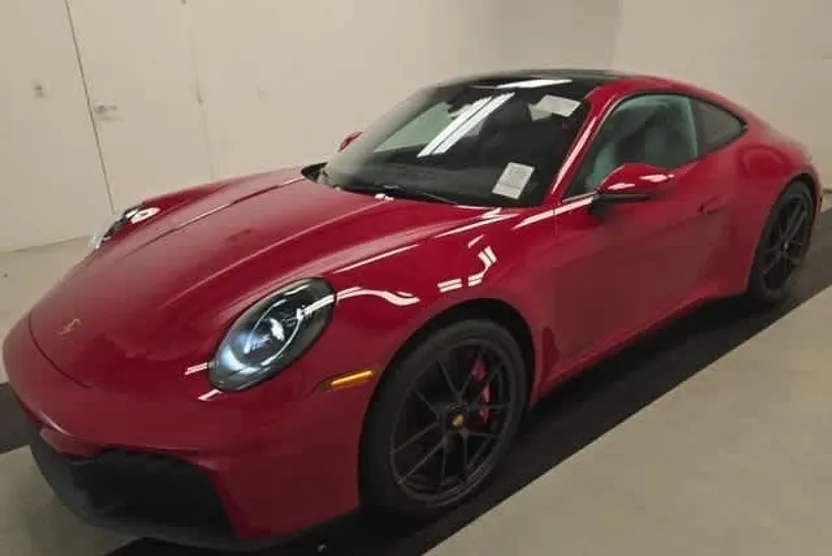 2025 Porsche 911 4 GTS photo 1