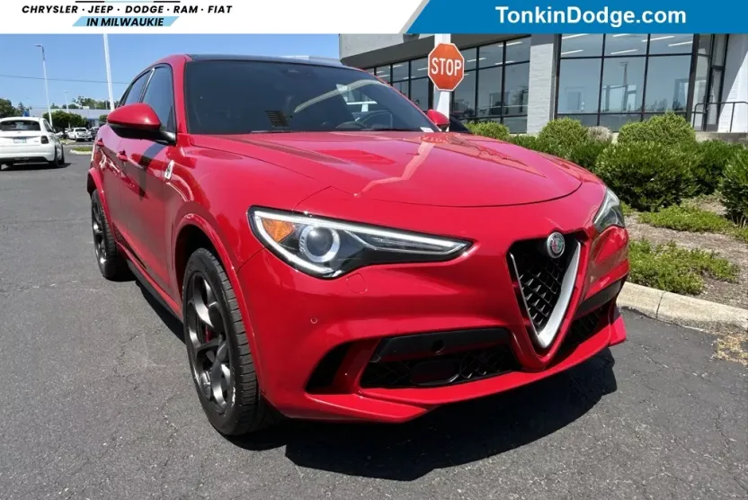 2018 Alfa Romeo Stelvio Quadrifoglio photo 1