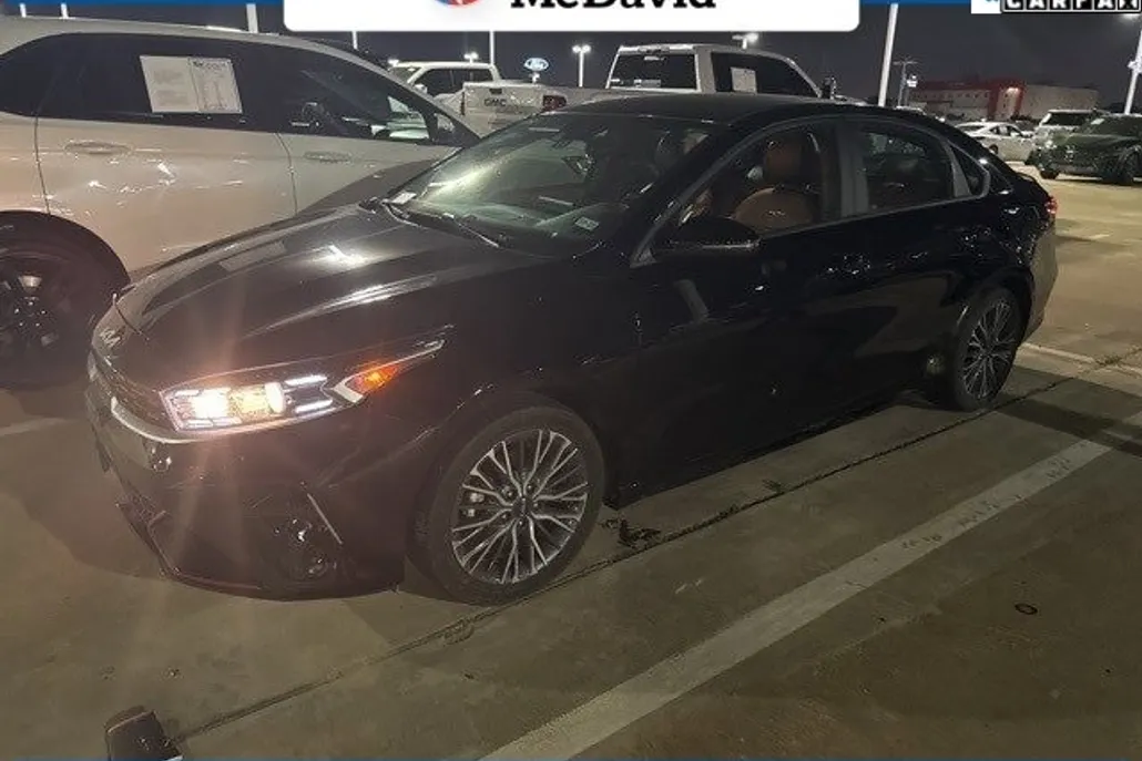 2024 Kia Forte GT-Line photo 1