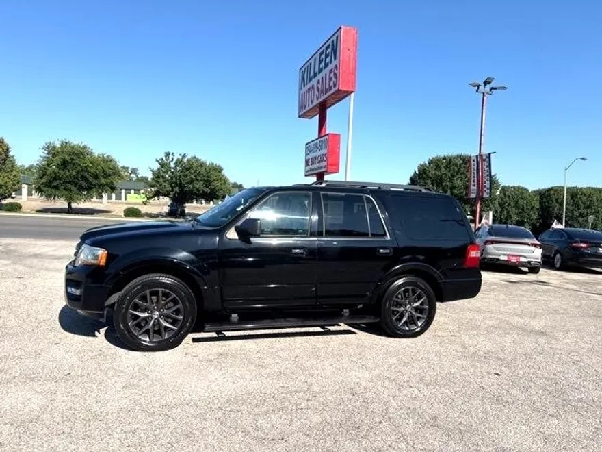 2017 Ford Expedition Limited photo 1