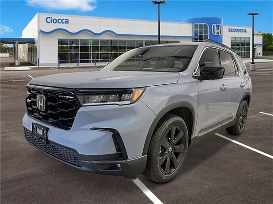 2025 Honda Pilot Black Edition photo 1