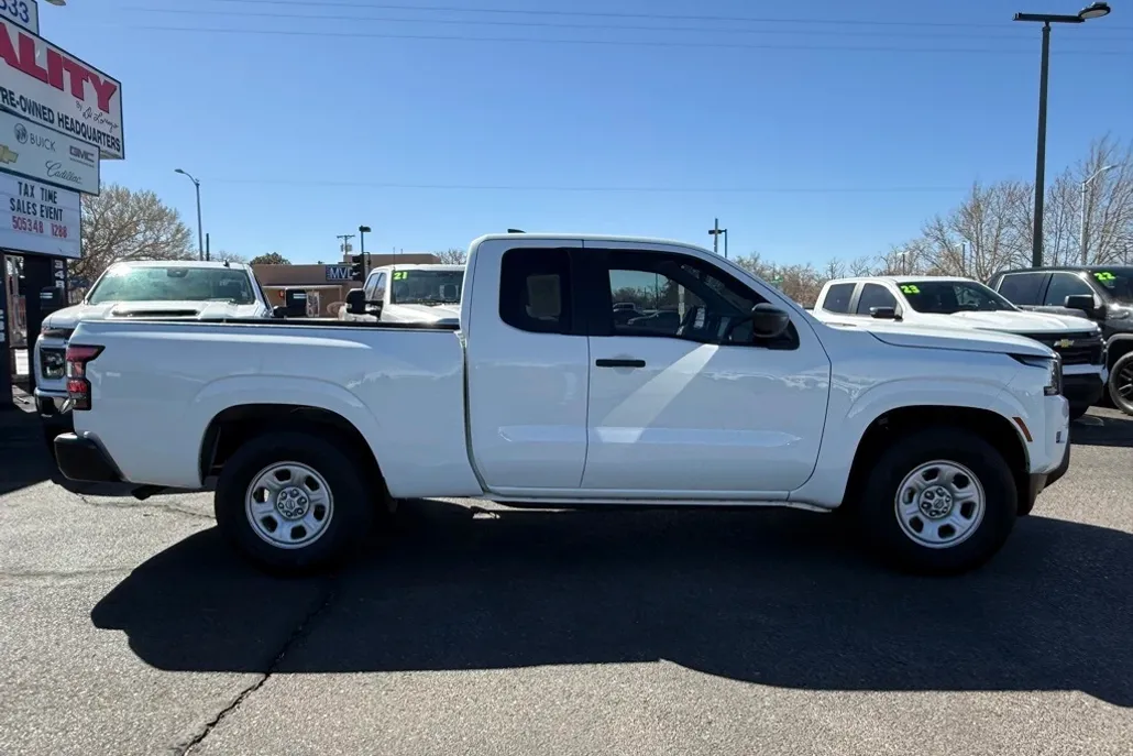 2023 Nissan Frontier S photo 1