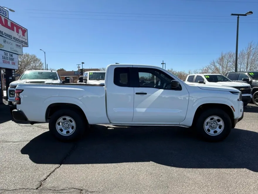 2023 Nissan Frontier S photo 1