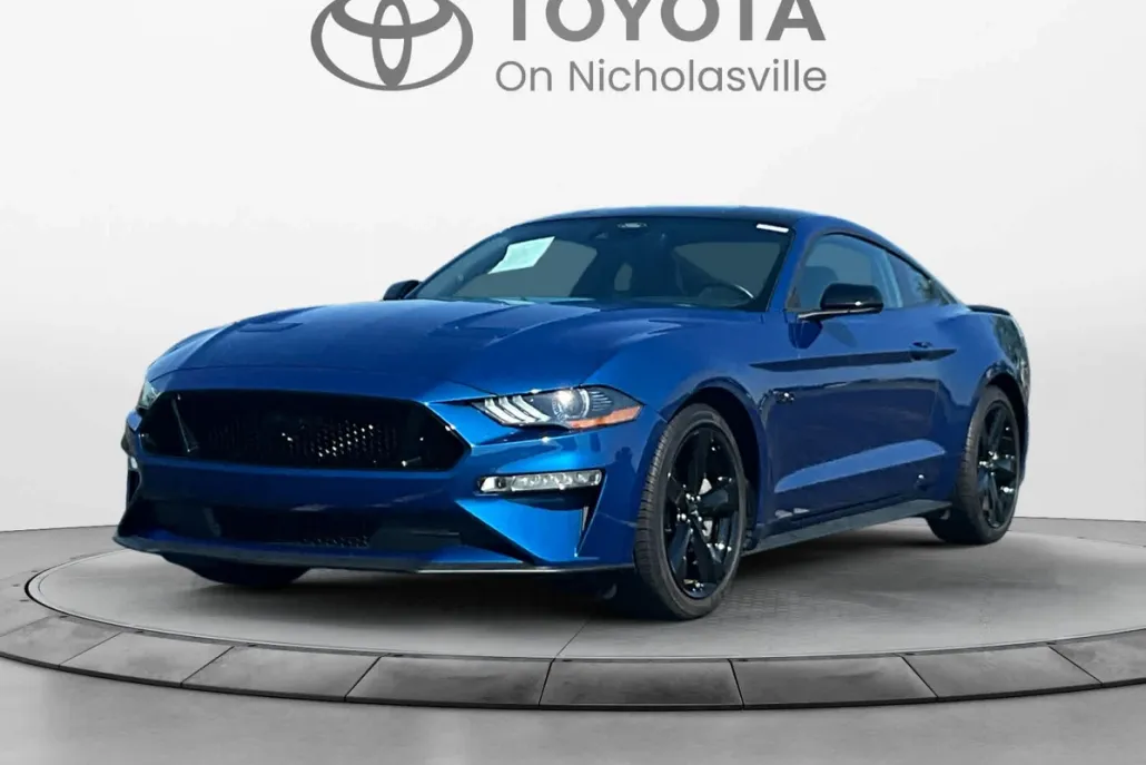 2022 Ford Mustang GT Premium photo 1