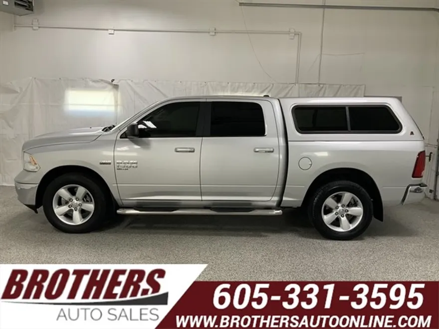 2019 Ram 1500 SLT photo 1