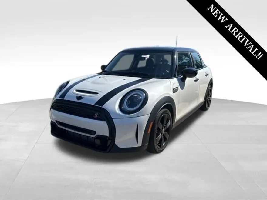 2024 Mini Cooper Hardtop S photo 1