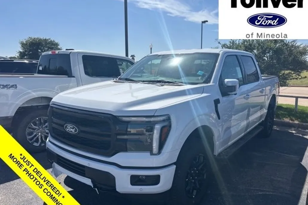 2025 Ford F-150 Lariat photo 1