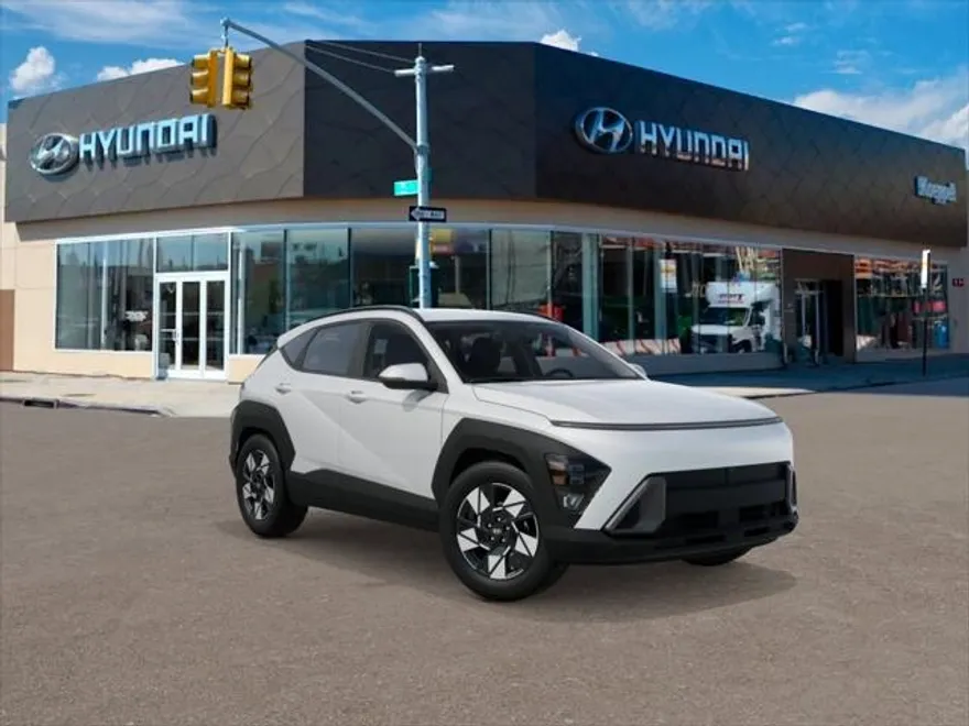 2025 Hyundai Kona SEL photo 1