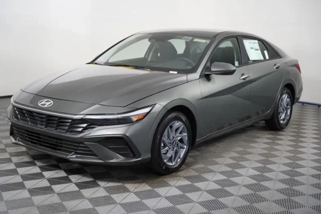 2025 Hyundai Elantra Hybrid Blue photo 1