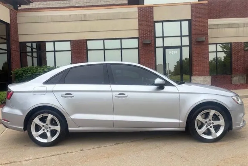 2019 Audi A3 Premium photo 1