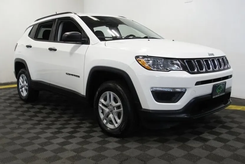 2018 Jeep Compass Sport photo 1