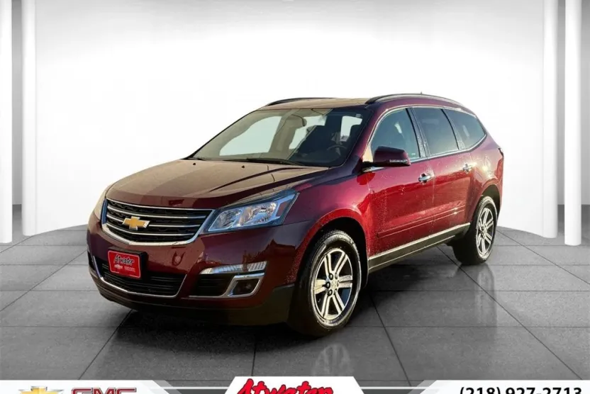 2017 Chevrolet Traverse 1LT photo 1