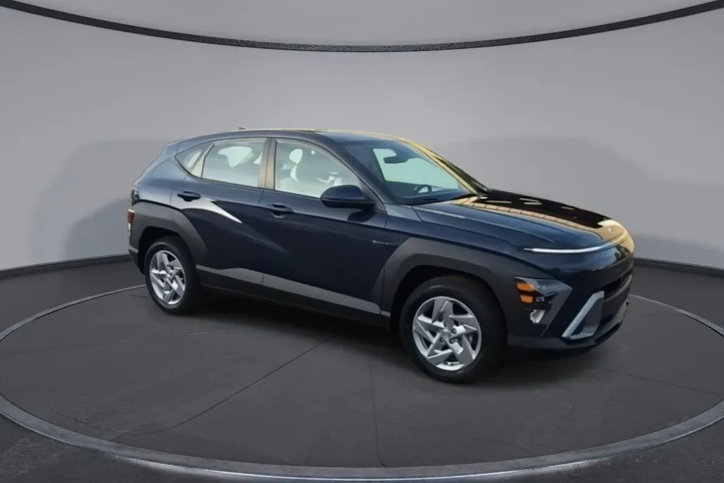 2026 Hyundai Kona SE photo 1