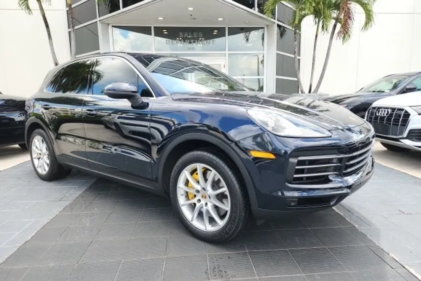 2021 Porsche Cayenne Base photo 1