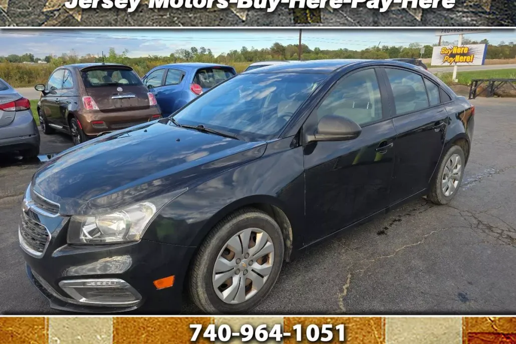 2016 Chevrolet Cruze LS photo 1