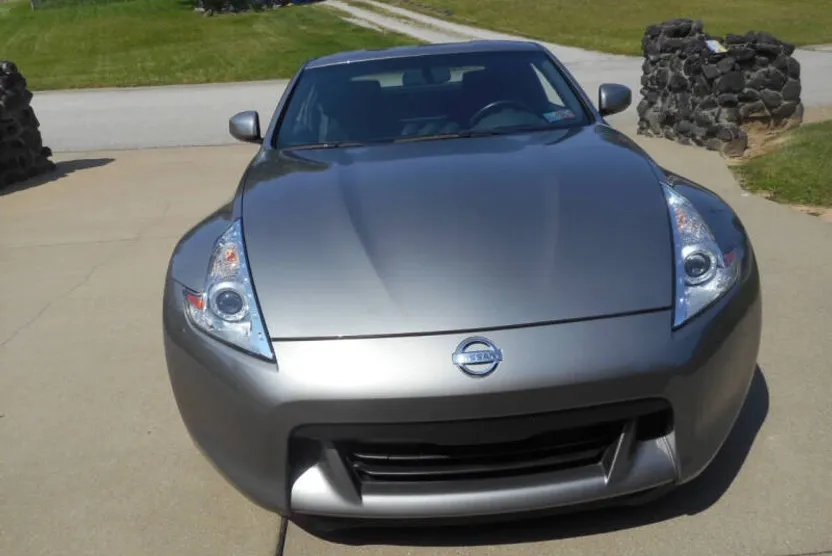 2009 Nissan 370Z Touring photo 1