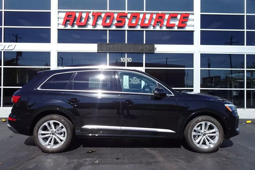 2025 Audi Q7 Premium Plus 55 photo 1