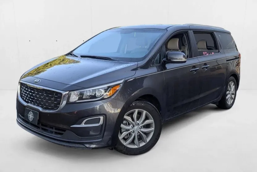 2019 Kia Sedona EX photo 1