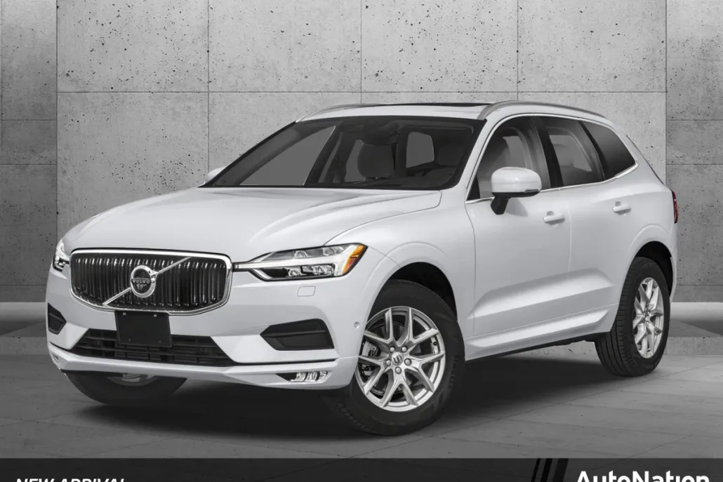 2018 Volvo XC60 T5 Momentum photo 1