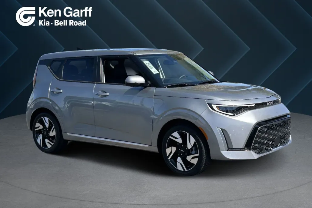 2025 Kia Soul GT-Line photo 1
