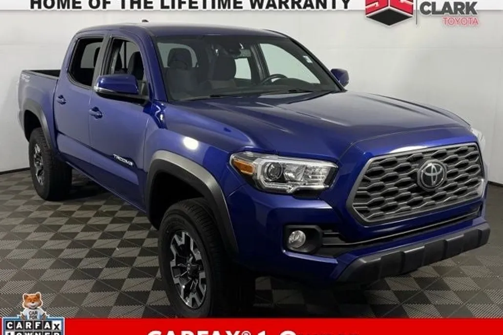 2023 Toyota Tacoma TRD Off-Road V6 photo 1
