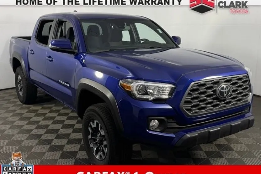 2023 Toyota Tacoma TRD Off-Road V6 photo 1