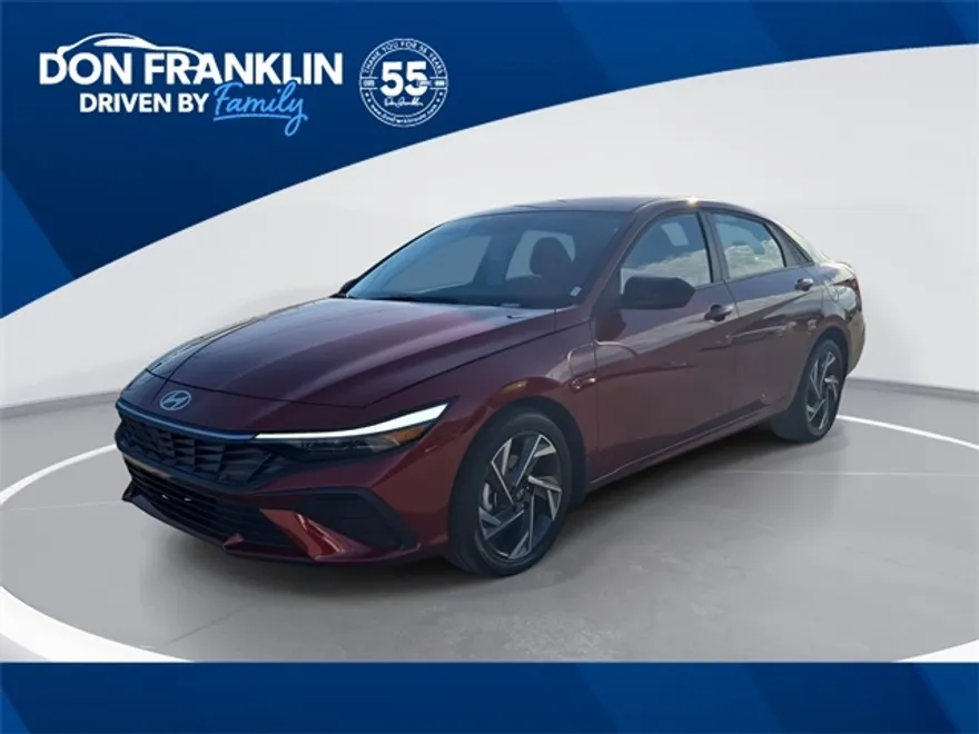 2025 Hyundai Elantra SEL Sport photo 1